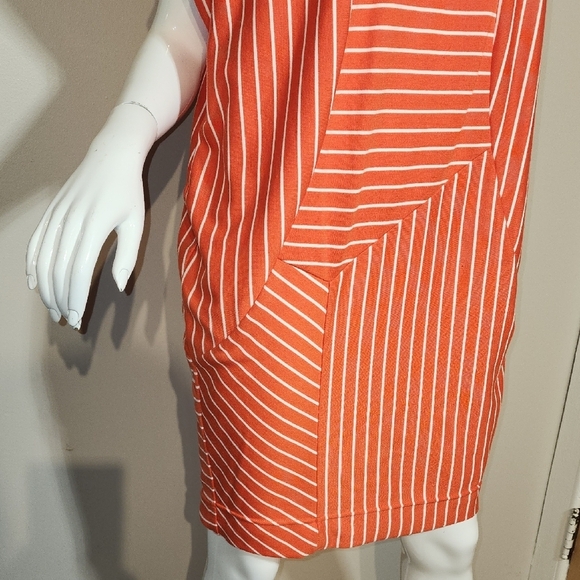 Robbie Bee Orange Midi Dress with Dolman Sleeves and Scoop Neck - Picture 3 of 11